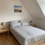 Ferienwohnung Mit Garten In Koeln